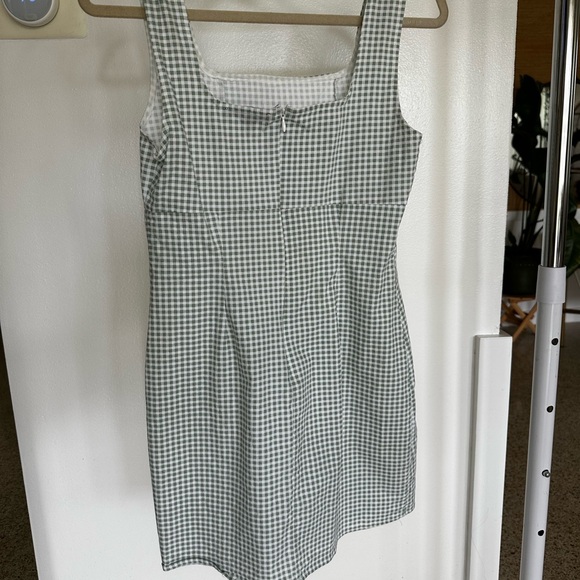 Green Checkered Dress - Picture 3 of 6